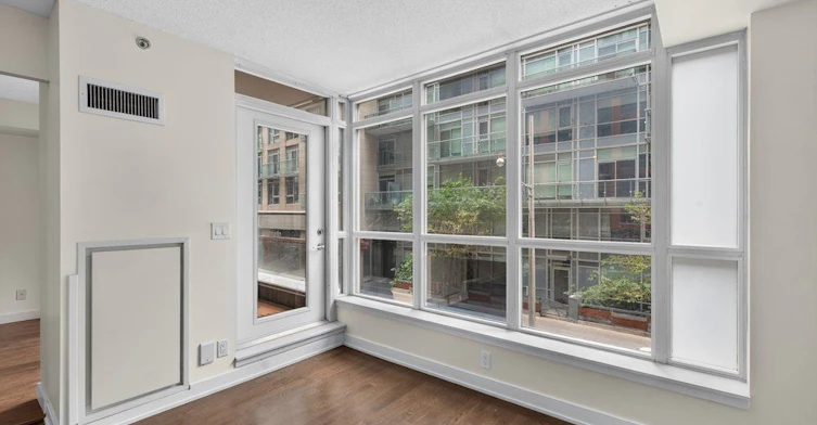 216-21 Nelson Street, Toronto, ON, M5V 3H9 - 9