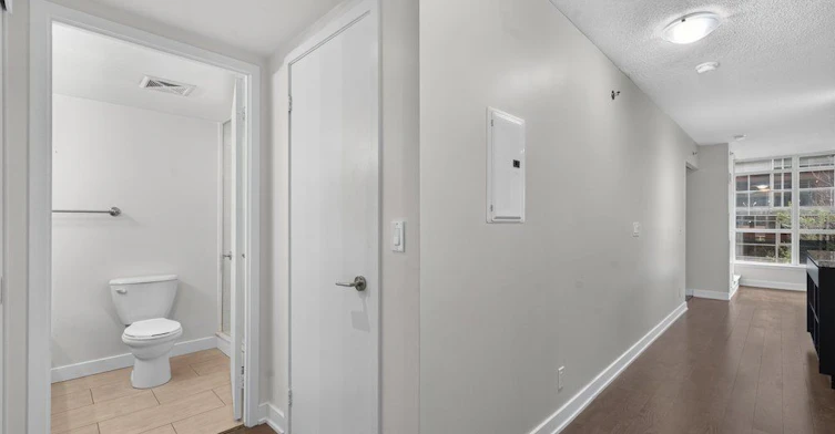 216-21 Nelson Street, Toronto, ON, M5V 3H9 - 18