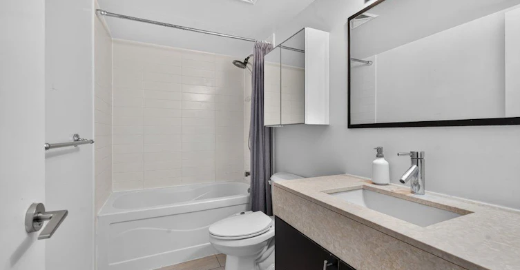 216-21 Nelson Street, Toronto, ON, M5V 3H9 - 12