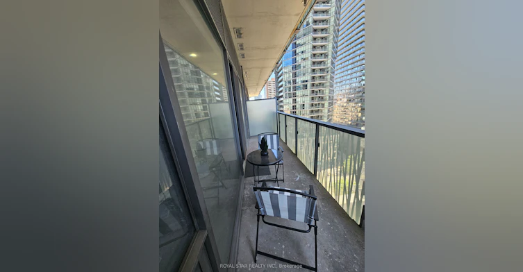 1107-50 Charles Street, Toronto, ON, M4Y 0C3 - 9