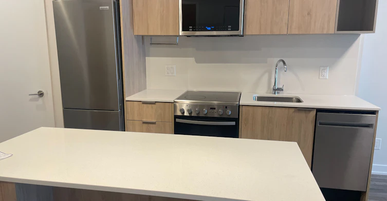 423-25 Nicholas Avenue, Toronto, ON, M5A 0M9 - 3