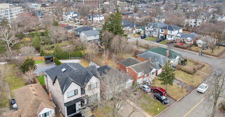 23 Allingham Gardens, Toronto, ON, M3H 1X7 - 29