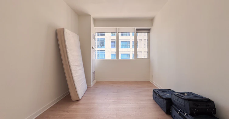 704-555 Yonge Street, Toronto, ON, M4Y 3A6 - 5