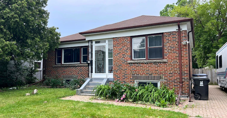 Bsmt-209 Hendon Avenue, Toronto, ON, M2M 1A9