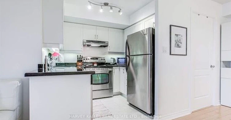 607-3 Rean Drive, Toronto, ON, M2K 3C2 - 3
