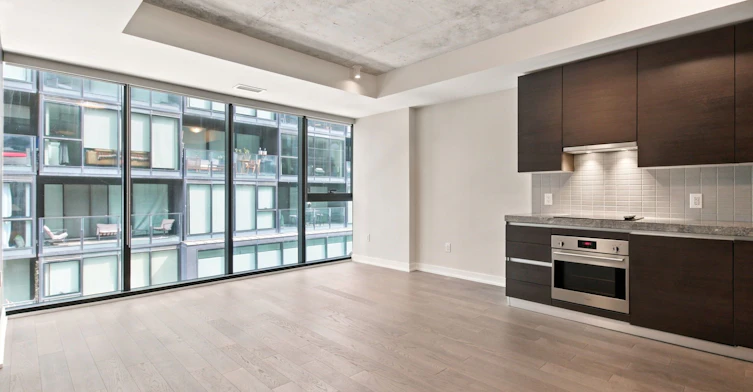 406-38 Stewart Street, Toronto, ON, M5V 0H1 - 2