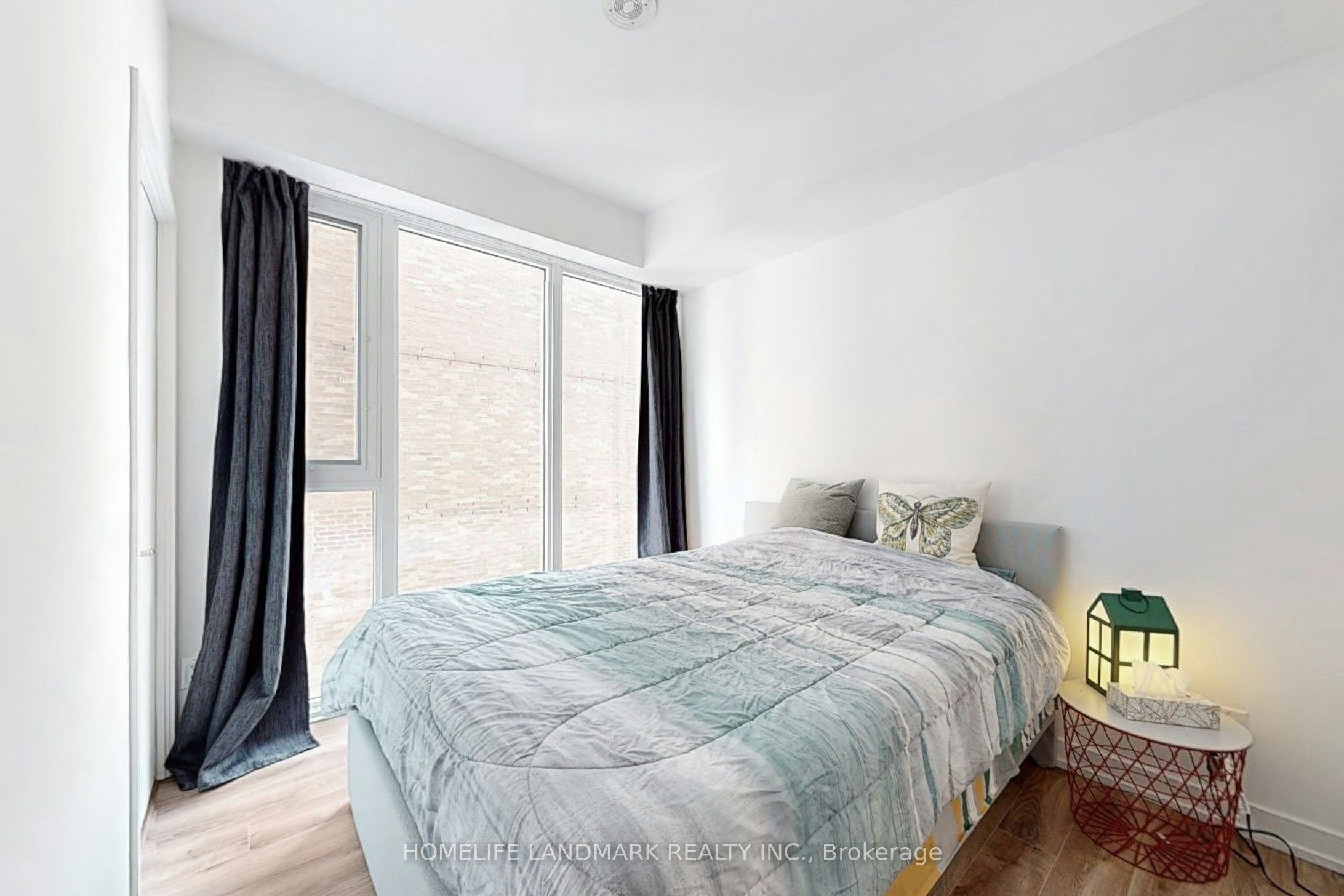 616-20 Edward Street, Toronto, ON, M5G 0C5 - 16