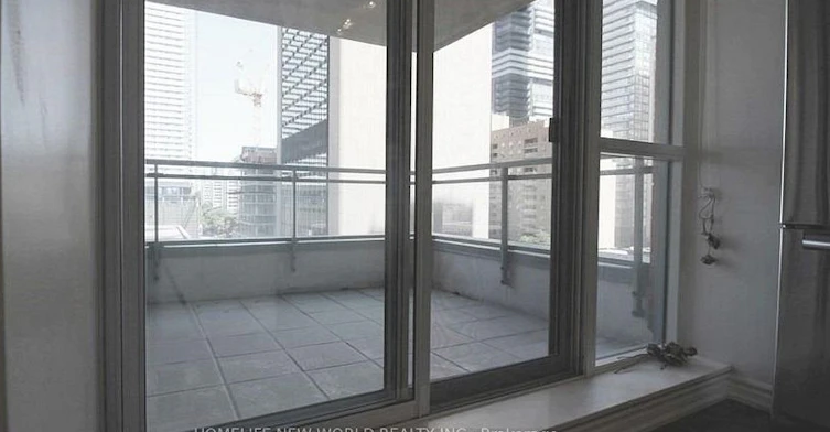 804-887 Bay Street, Toronto, ON, M5S 3K4 - 5