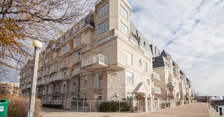 688-38 Stadium Road, Toronto, ON, M5V 3P4 - 4