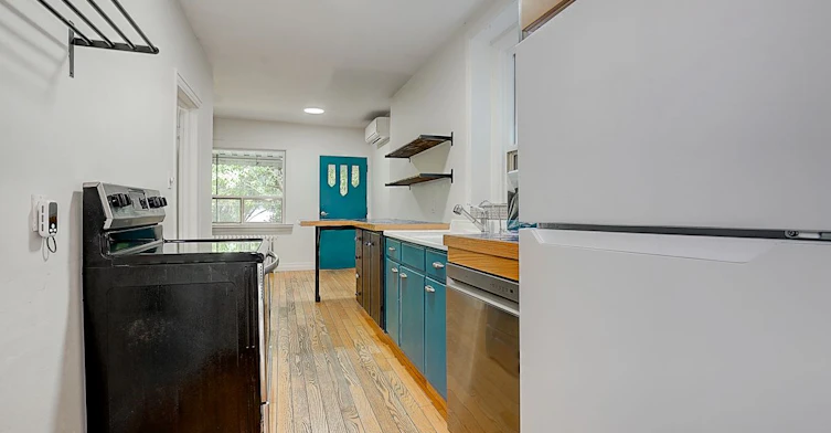 Main & Upper floor-149 Euclid Avenue, Toronto, ON, M6J 2J8 - 6