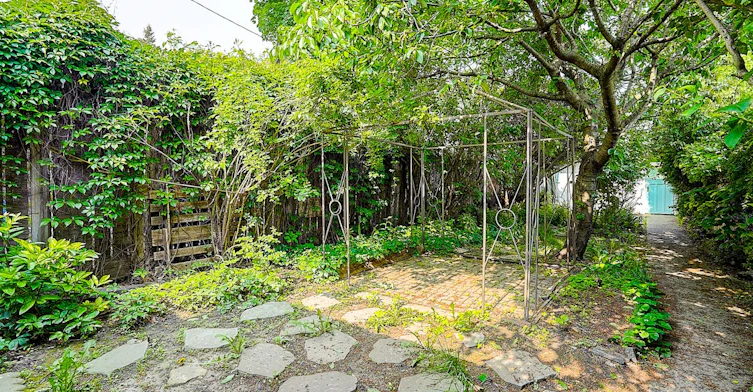 Main & Upper floor-149 Euclid Avenue, Toronto, ON, M6J 2J8 - 26