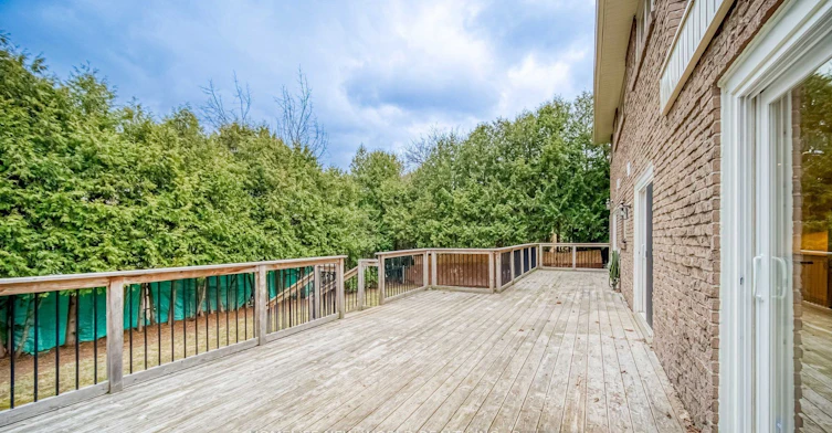 7 Bramble Drive, Toronto, ON, M3B 2E9 - 17
