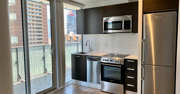 1201-42 Charles Street E, Toronto, ON, M4Y 1T4 - 2