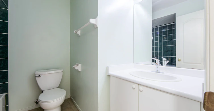 25 Warner Avenue, Toronto, ON, M4A 2X1 - 28