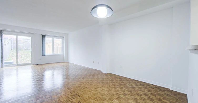 25 Warner Avenue, Toronto, ON, M4A 2X1 - 10