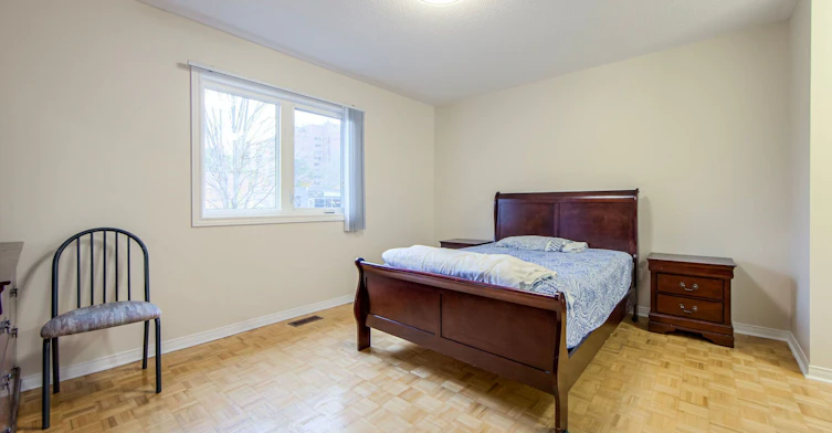 25 Warner Avenue, Toronto, ON, M4A 2X1 - 15