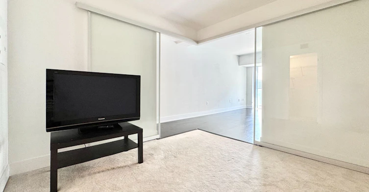 1708-955 Bay Street, Toronto, ON, M5S 0C6 - 9