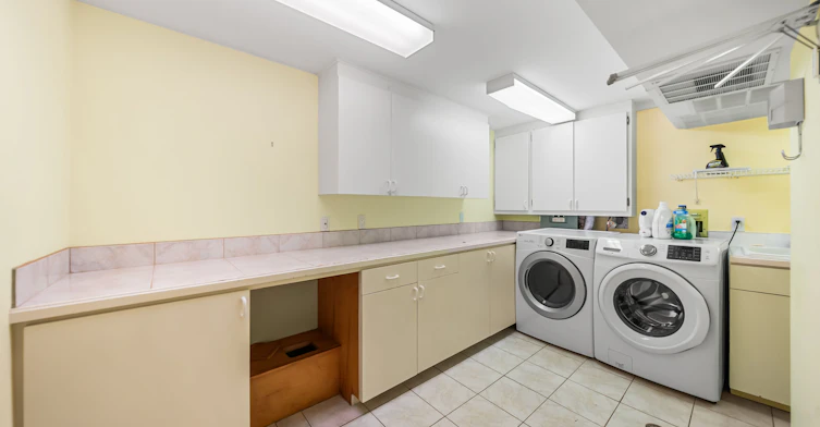 17 Cheltenham Avenue, Toronto, ON, M5N 1N6 - 44