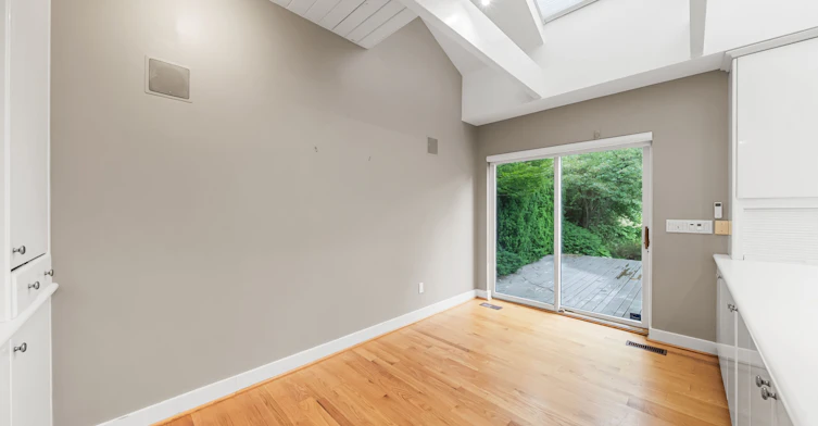 17 Cheltenham Avenue, Toronto, ON, M5N 1N6 - 13