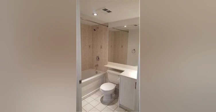 926-250 Wellington Street, Toronto, ON, M5V 3P6 - 7