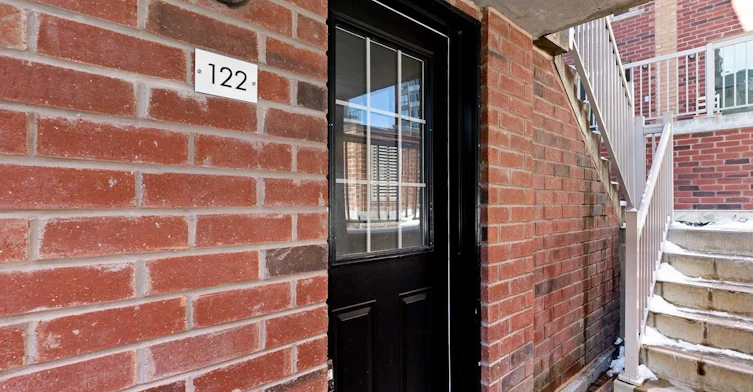 122-11 Ruttan Street, Toronto, ON, M6P 0A1 - 17