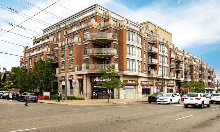 205-1717 Avenue Road