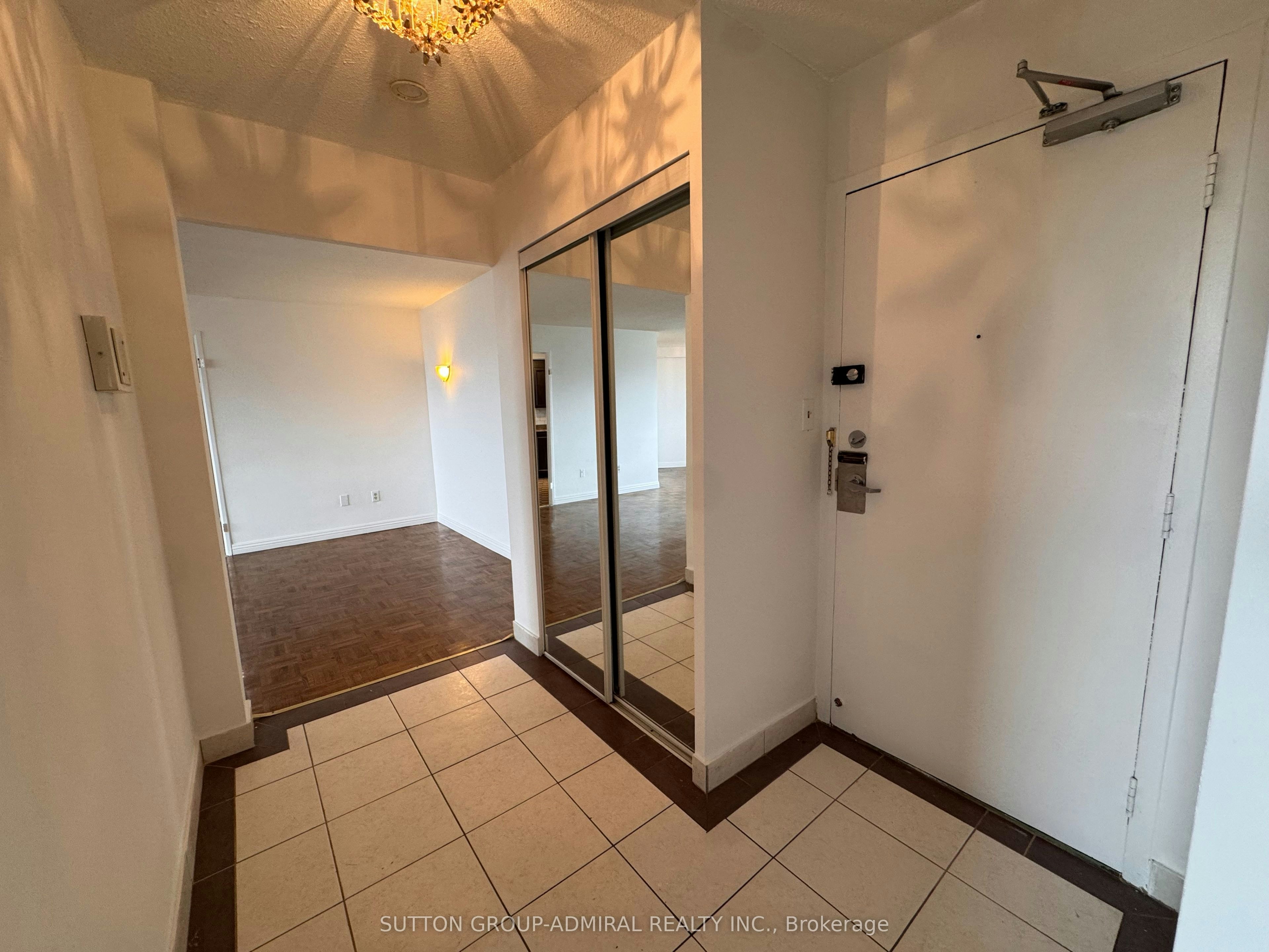 1201-5 Shady Golfway Avenue, Toronto, ON, M3C 3A5 - 2
