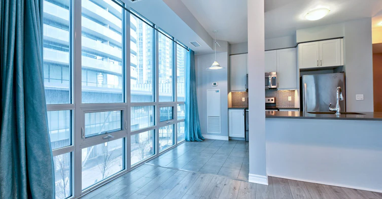 306-19 Grand Trunk Crescent, Toronto, ON, M5J 3A3 - 15