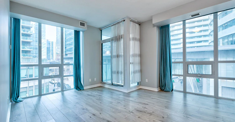 306-19 Grand Trunk Crescent, Toronto, ON, M5J 3A3 - 11