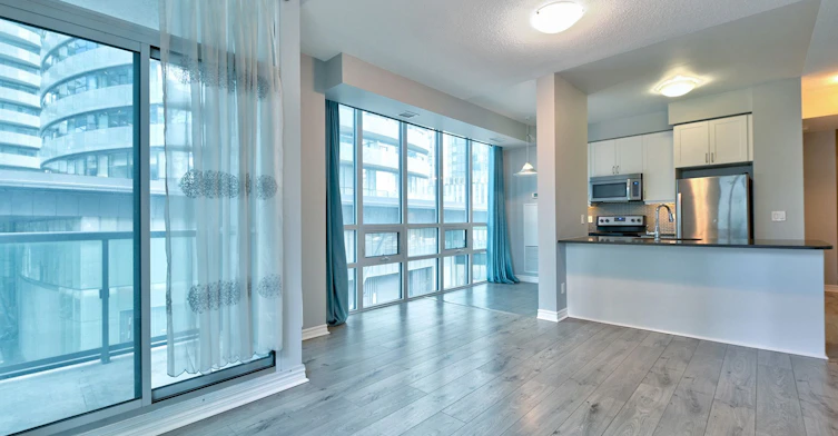 306-19 Grand Trunk Crescent, Toronto, ON, M5J 3A3 - 12