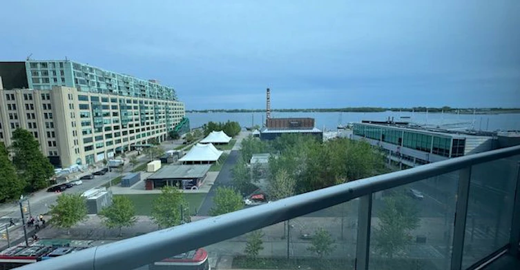 705-218 Queens Quay N/A W, Toronto, ON, M5J 2Y6 - 2