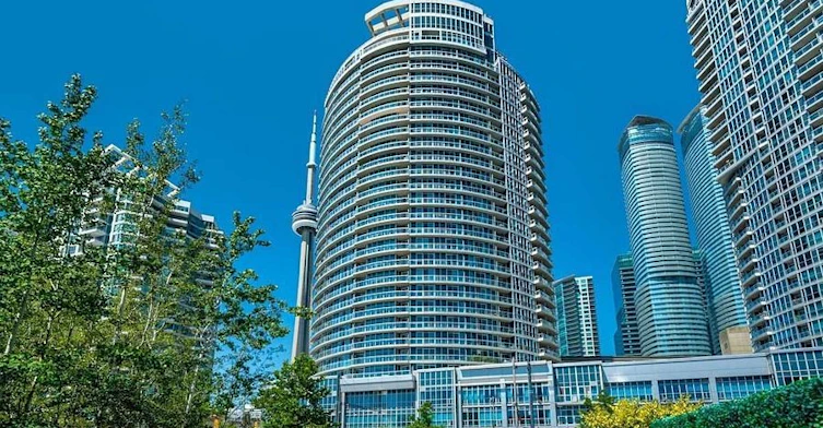 705-218 Queens Quay N/A W, Toronto, ON, M5J 2Y6