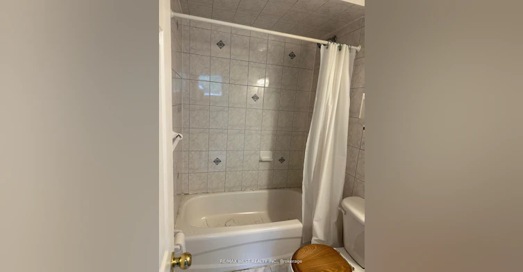 Main-563 Ossington Avenue, Toronto, ON, M6G 3T4 - 9