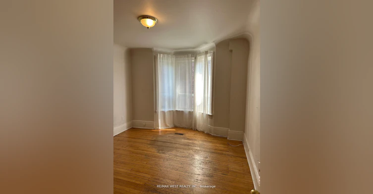 Main-563 Ossington Avenue, Toronto, ON, M6G 3T4 - 19