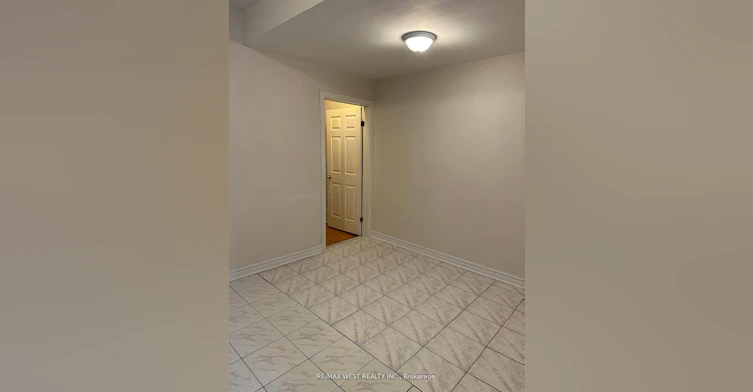 Main-563 Ossington Avenue, Toronto, ON, M6G 3T4 - 13