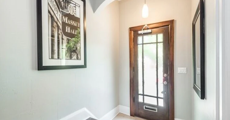 Lower-42 Astley Avenue, Toronto, ON, M4W 3B4 - 2
