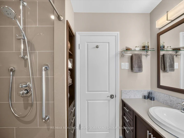 122 Kennard Avenue, Toronto, ON, M3H 4M4 - 21