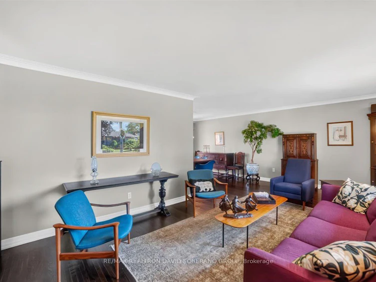 122 Kennard Avenue, Toronto, ON, M3H 4M4 - 4