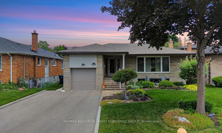 122 Kennard Avenue