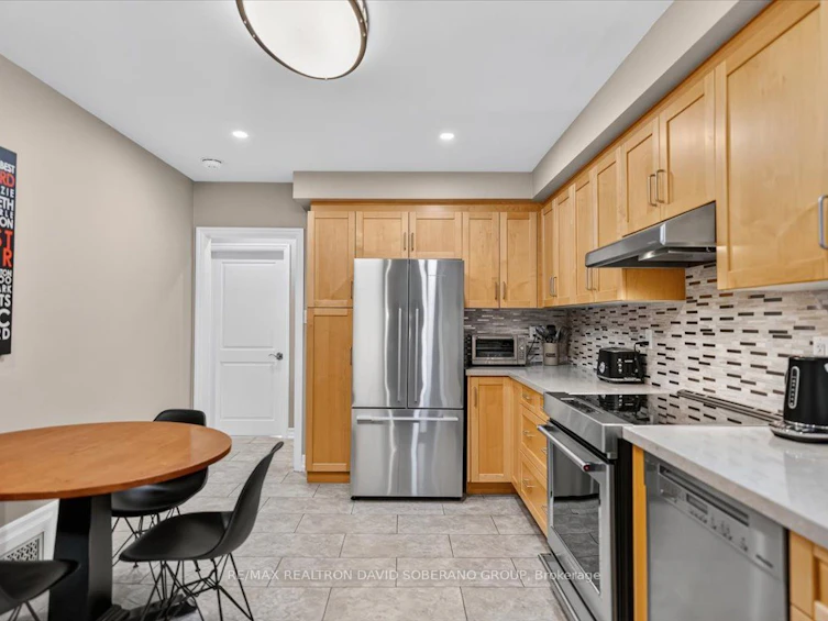 122 Kennard Avenue, Toronto, ON, M3H 4M4 - 11