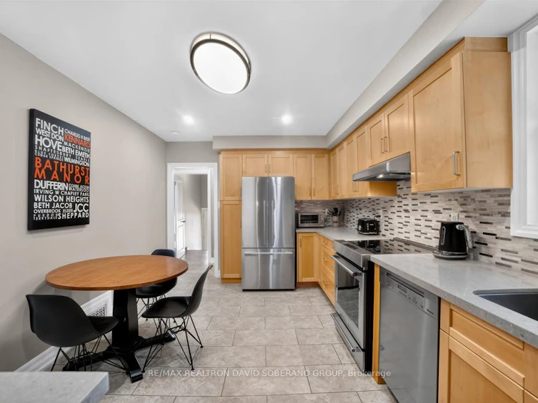 122 Kennard Avenue, Toronto, ON, M3H 4M4 - 12