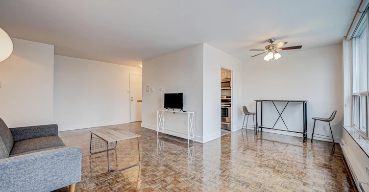 301-133 Erskine Avenue, Toronto, ON, M4P 1Y8 - 3