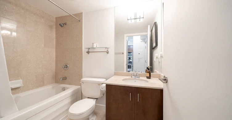 803-438 King Street W, Toronto, ON, M5V 3T9 - 12