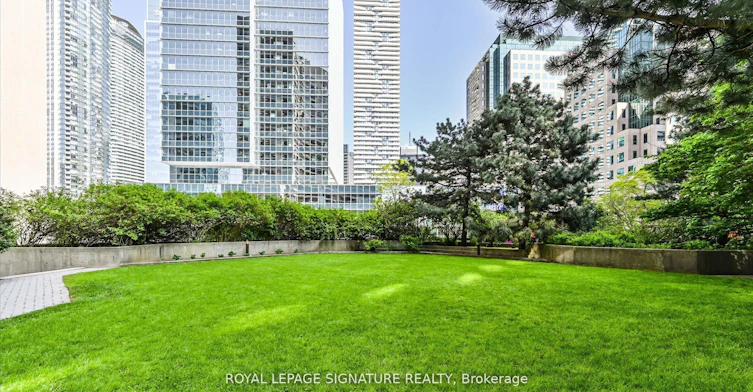 1409-65 Harbour Square, Toronto, ON, M5J 2L4 - 29