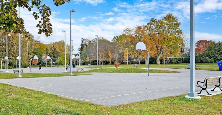 Upper-65 Holcolm Road, Toronto, ON, M2N 2C8 - 20