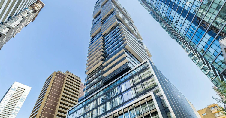 2706-55 Charles Street E, Toronto, ON, M4Y 0J1