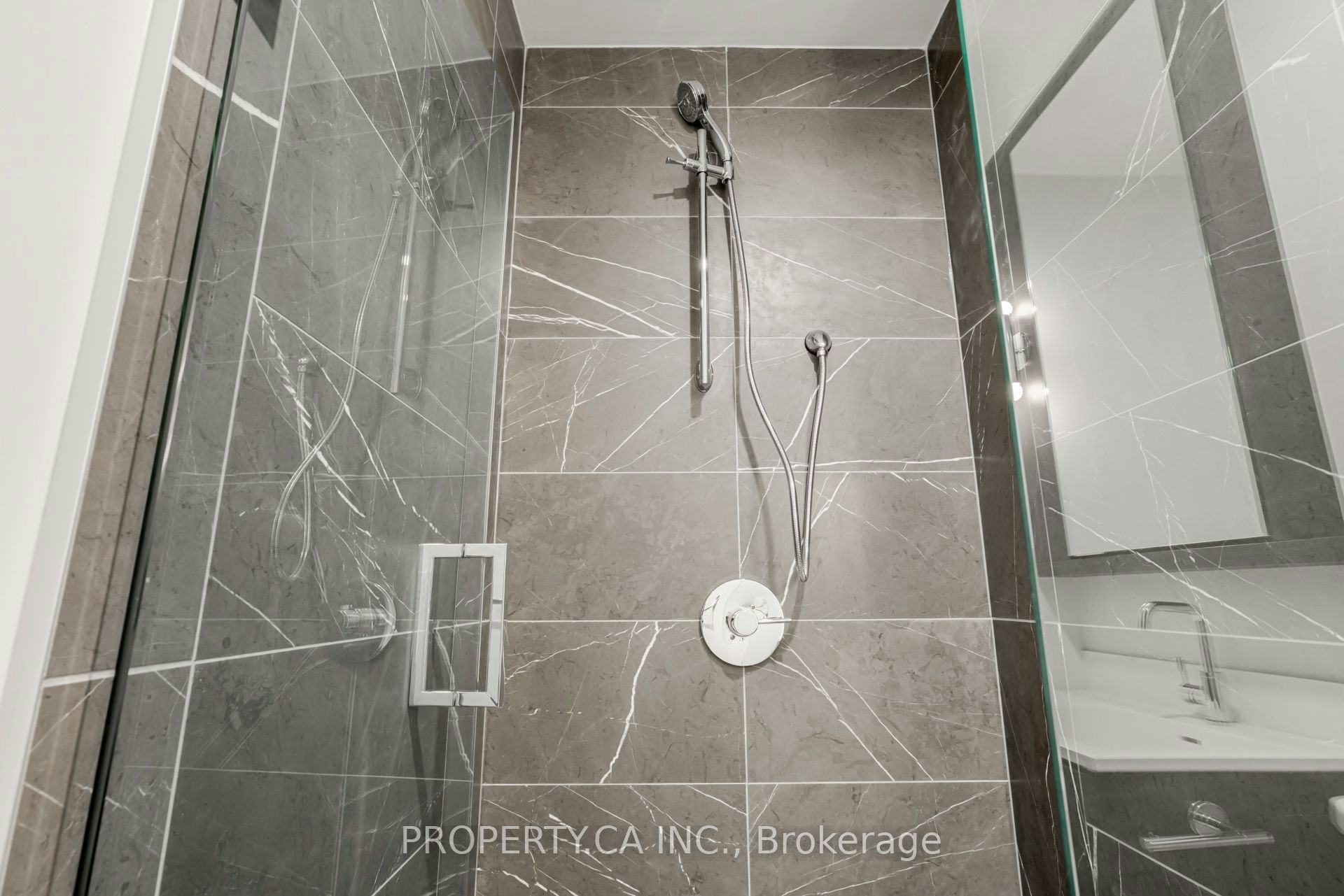 106-6 Greenbriar Road, Toronto, ON, M2K 0H6 - 35