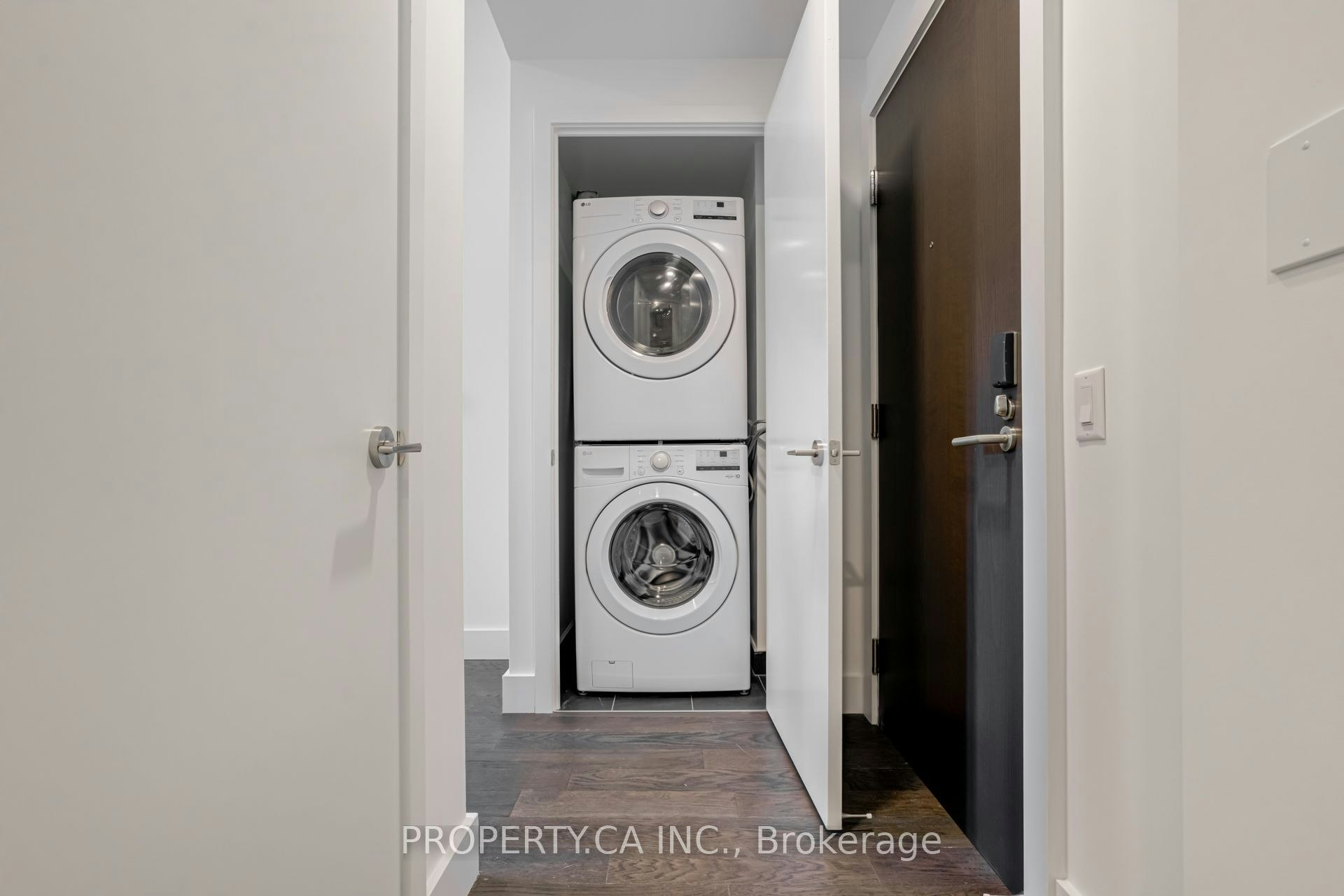 106-6 Greenbriar Road, Toronto, ON, M2K 0H6 - 38