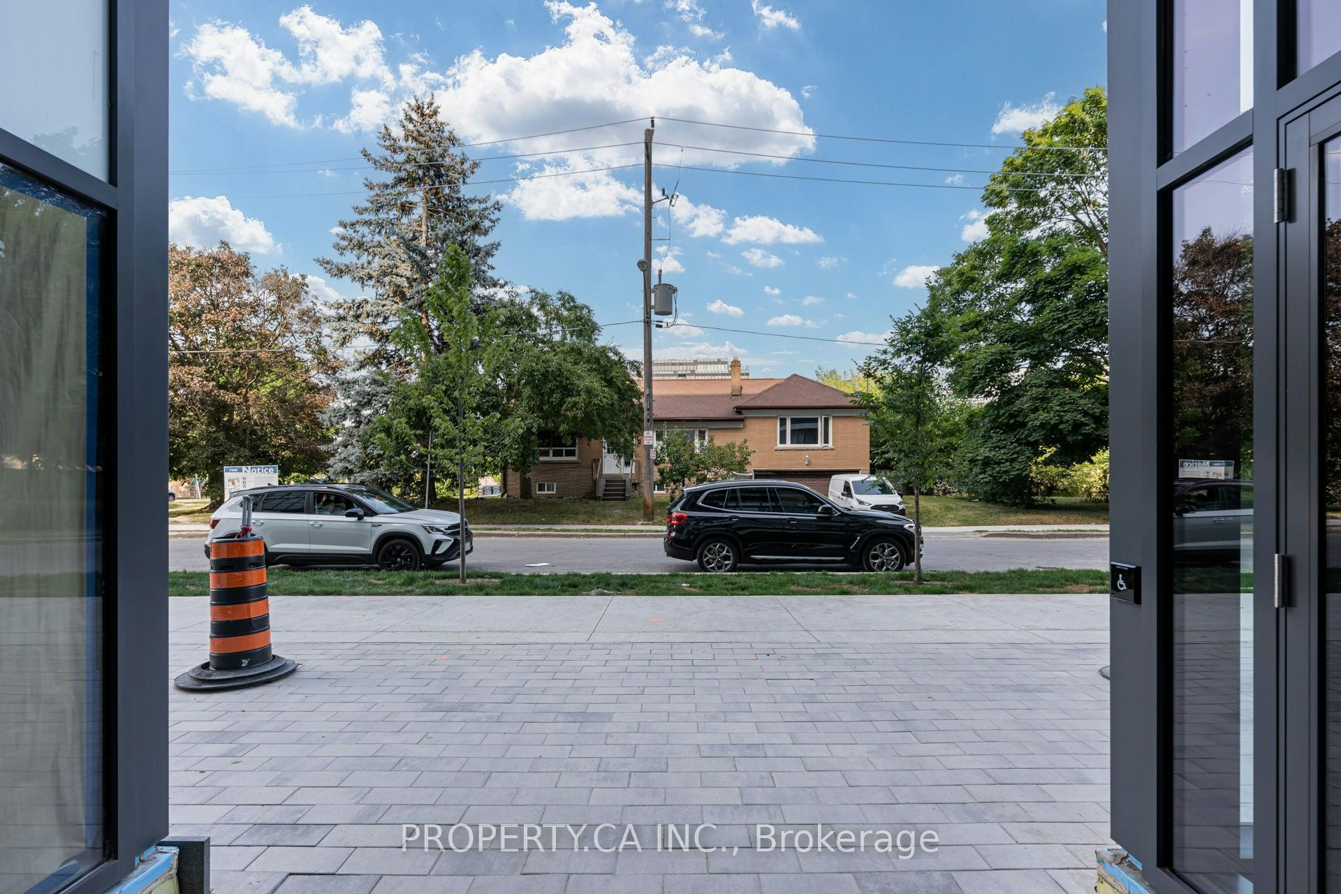 106-6 Greenbriar Road, Toronto, ON, M2K 0H6 - 6