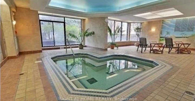 2309-633 Bay Street, Toronto, ON, M5G 2G4 - 4